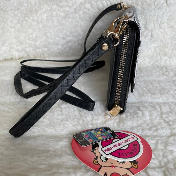 Brand New Beautiful BETTY BOOP BLACK Crossbody Wristlet Wallet Cellphone Zip - Picture 3 of 6